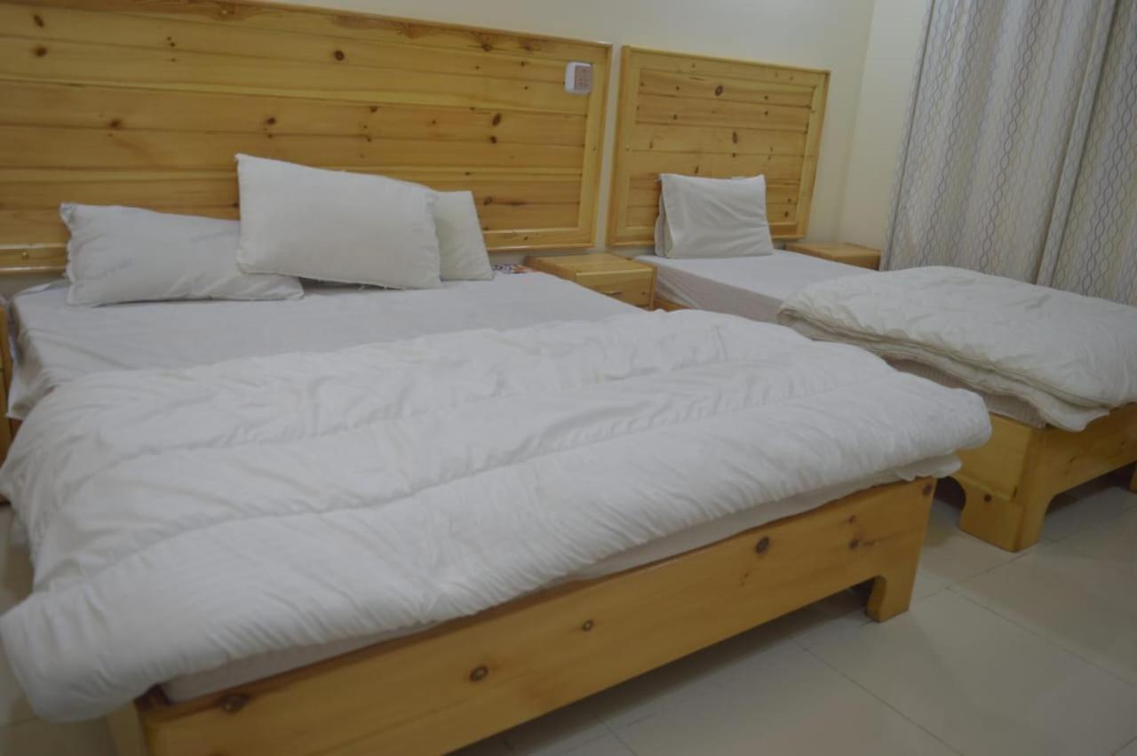 F R Darya E Swat Hotel Saidu Sharif Ruang foto